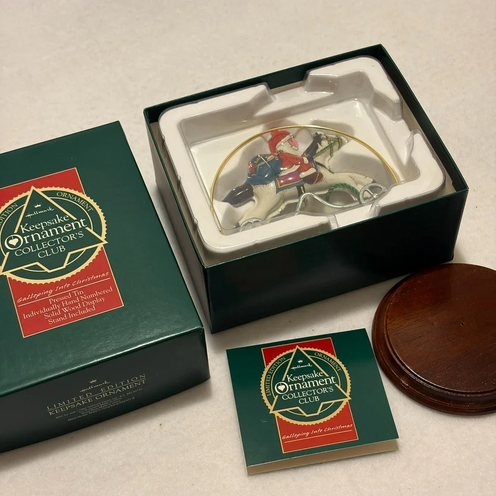 Lot 8 VTG Hallmark Keepsake Club Miniature Ornament Wreath Mailbox 1989-1995